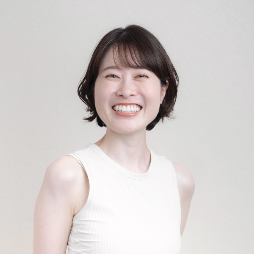 美波／ココロとカラダをほぐすヨガ